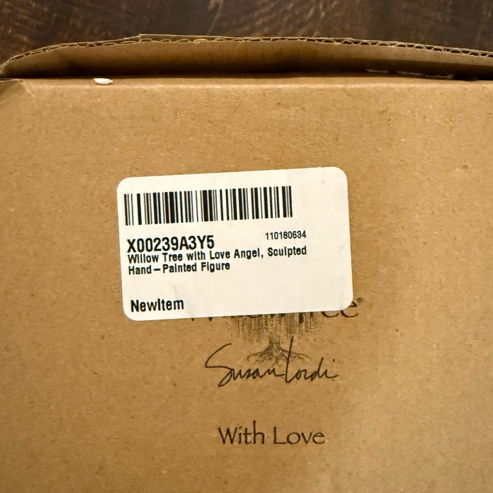 Willow Tree With Love Angel Figurine NIB #26182 Susan Lordi - Picture 6 of 6